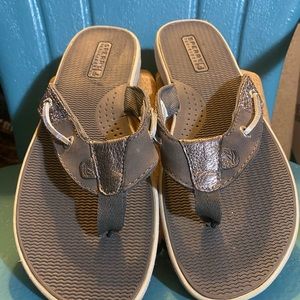 Sperry Flip Flops (grey glitter)